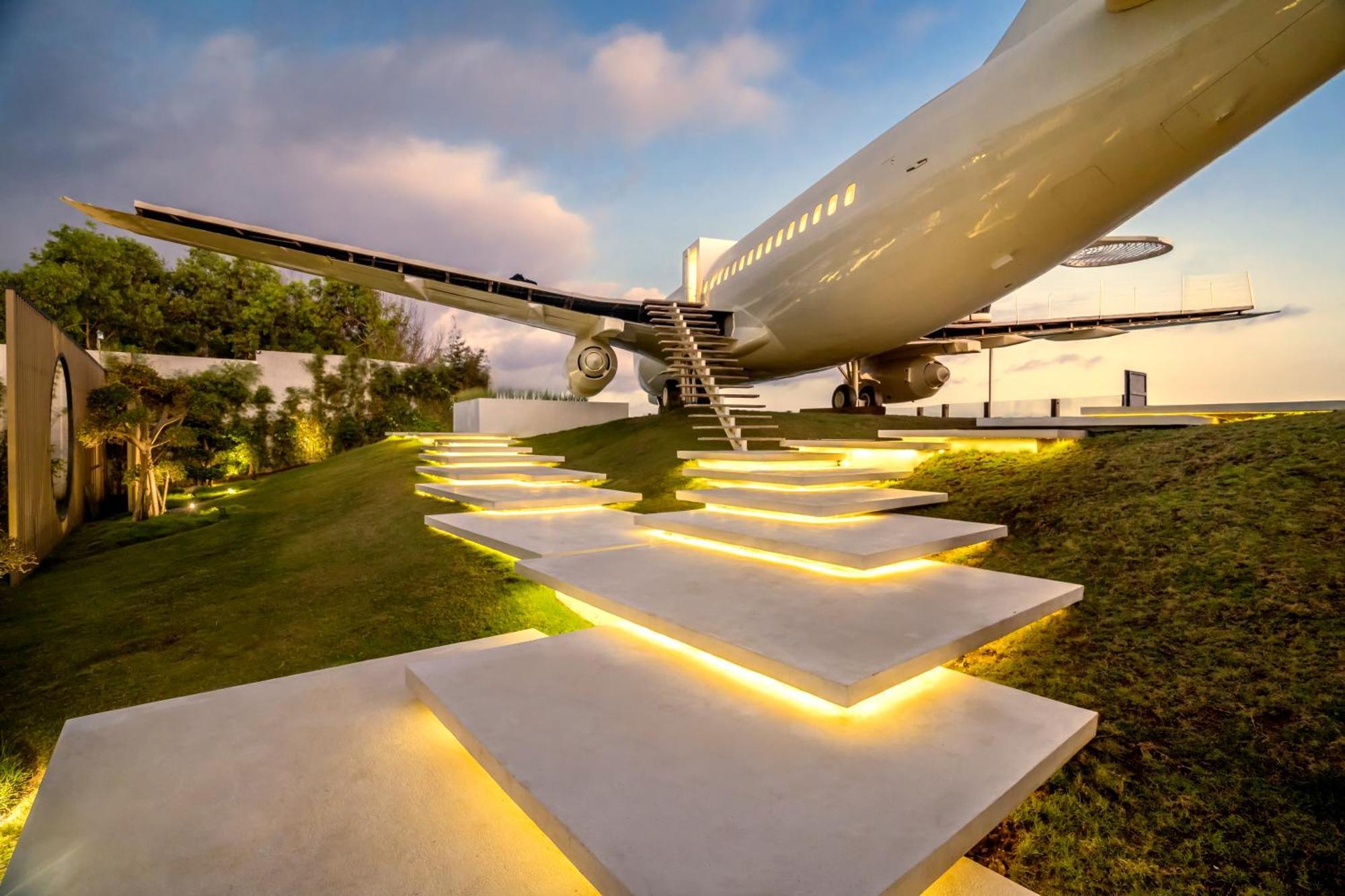 Private Jet Villa Uluwatu Buitenkant foto